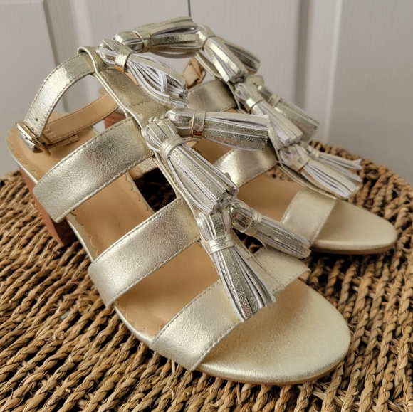 NWOT Crown & Ivy Light Gold Heels Size 8 1/2 Medium Width - Picture 4 of 6